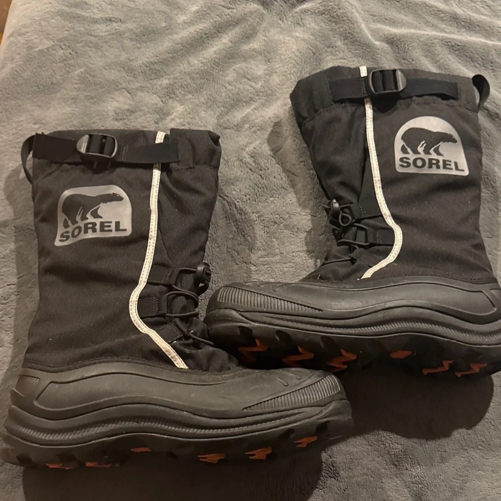 Sorel Adult Black Snow Boots